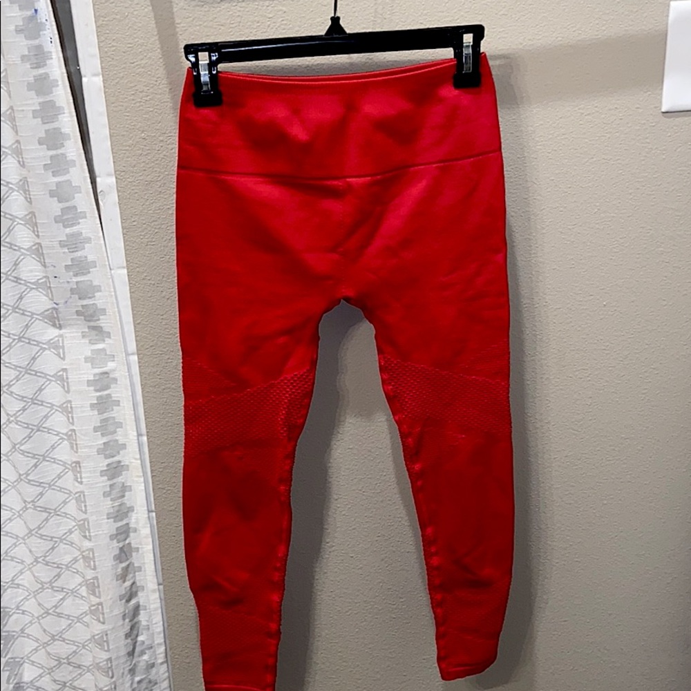 Red mesh Fabletics leggings